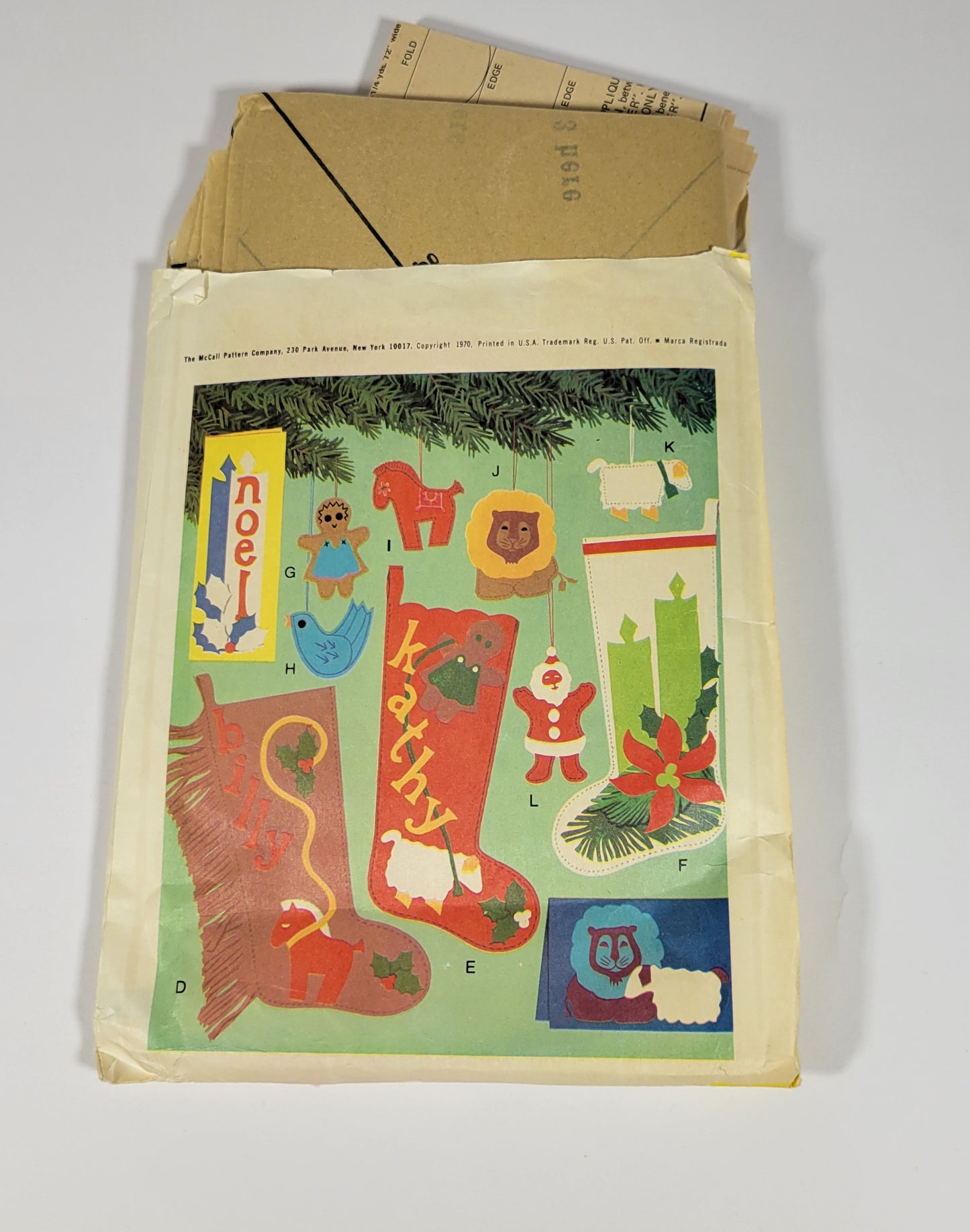 McCall's Step by Step Pattern 2616, ca 1970. Christmas Tree skirt, Stocking, Tree Ornaments.