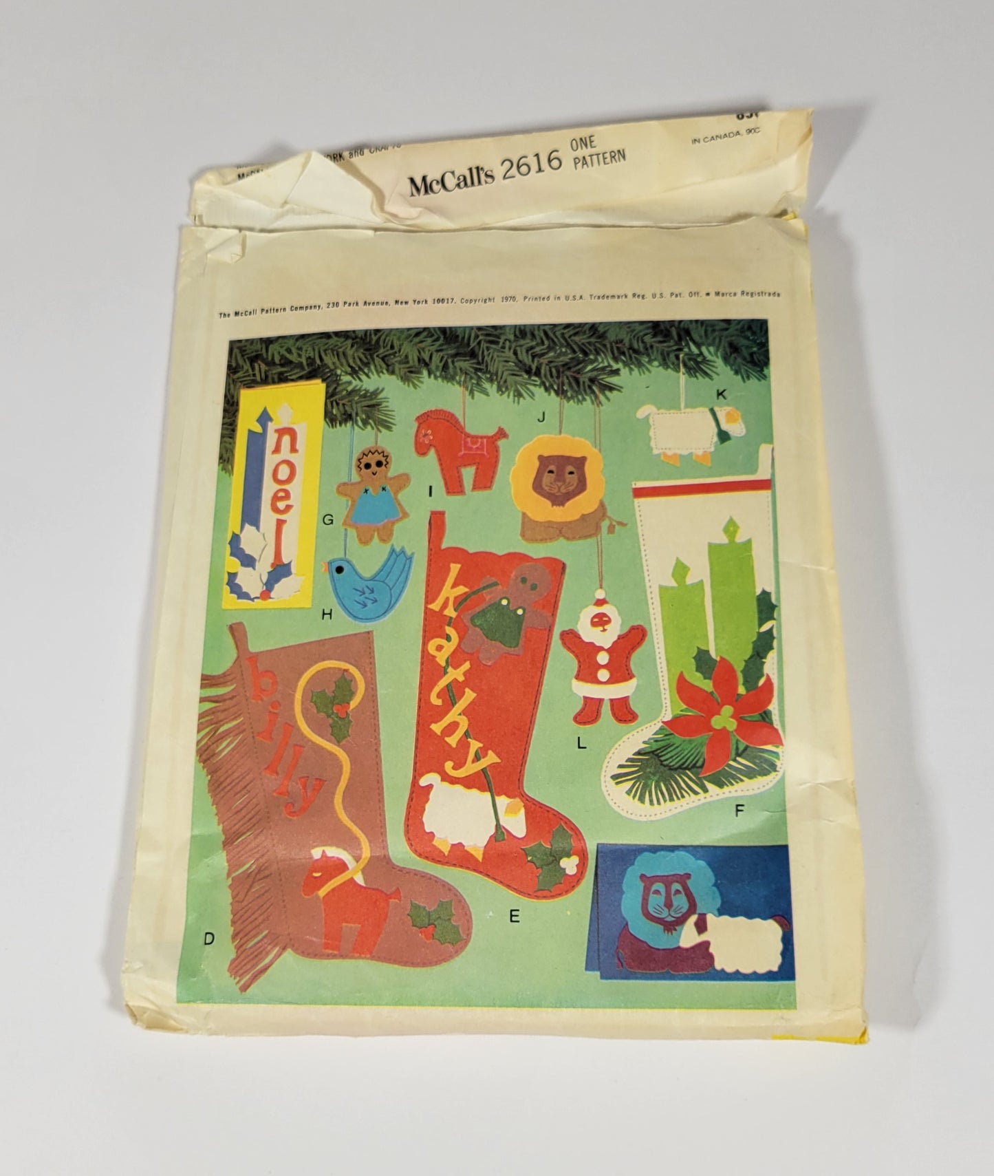 McCall's Step by Step Pattern 2616, ca 1970. Christmas Tree skirt, Stocking, Tree Ornaments.