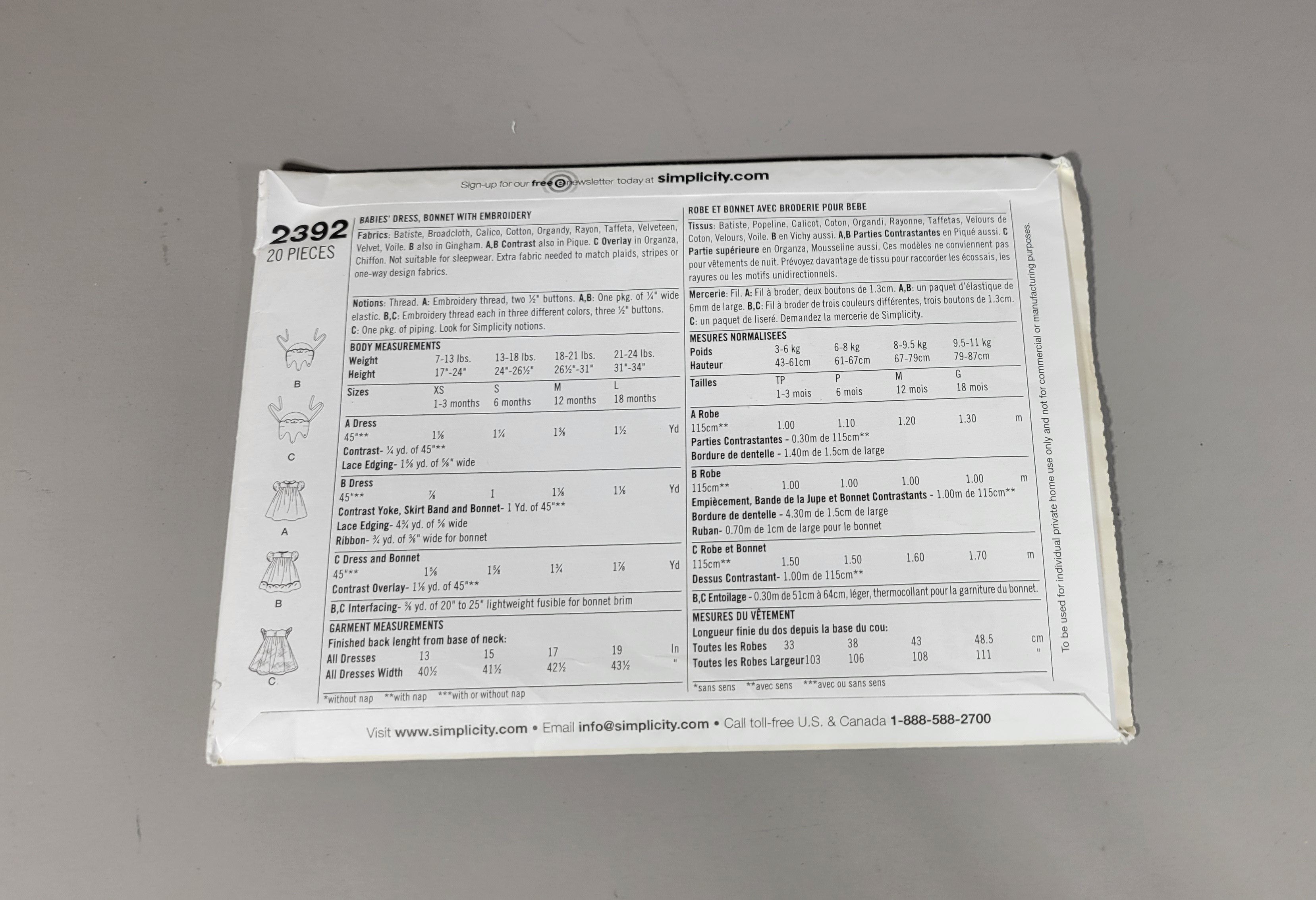 Simplicity 2392 Size A XS-L Reprint Vintage 50s pattern.