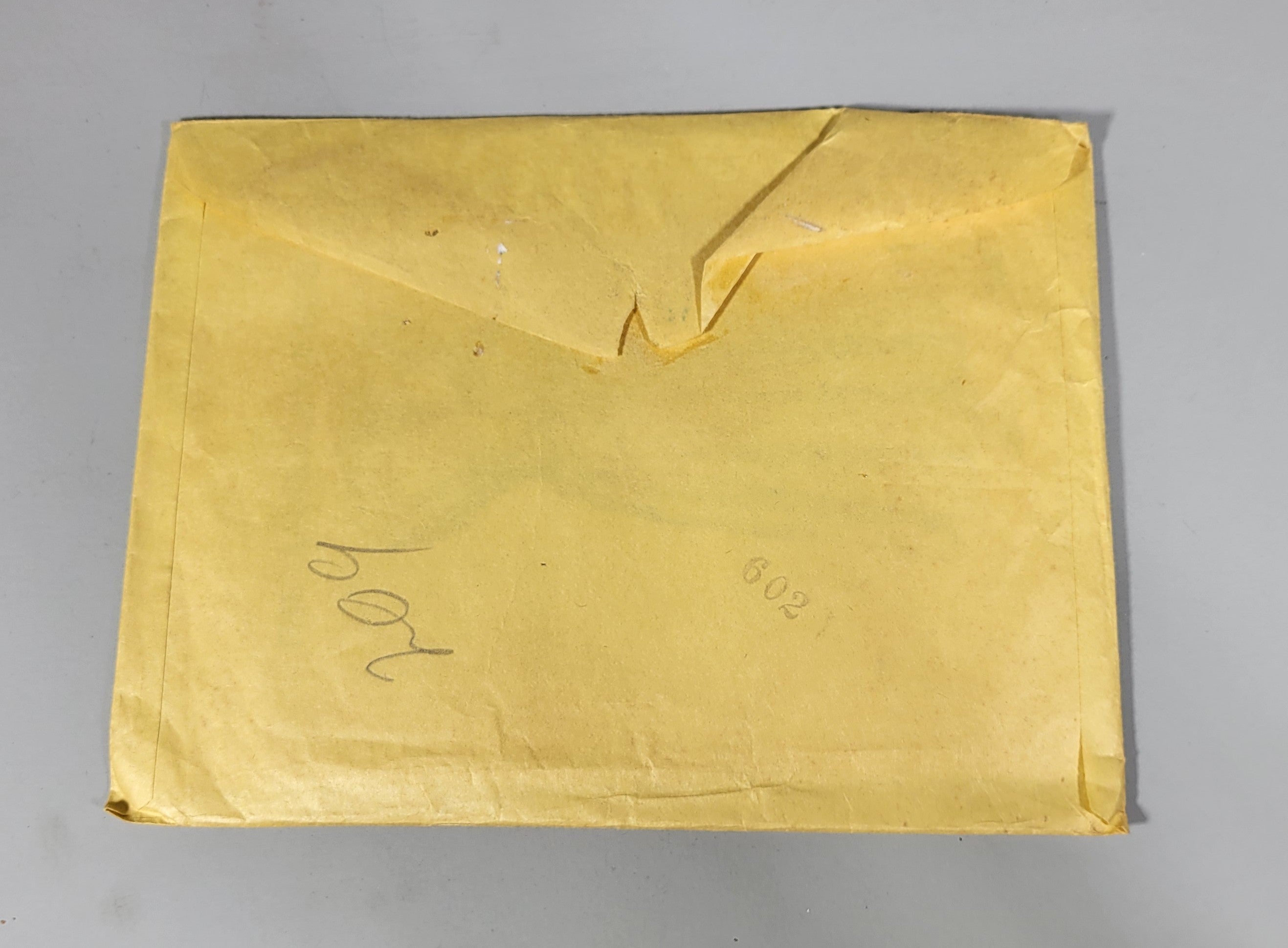 The American Weekly - Mail Order Pattern, #3841 Size 16. Bust 34 Waist 28 Hips 37.