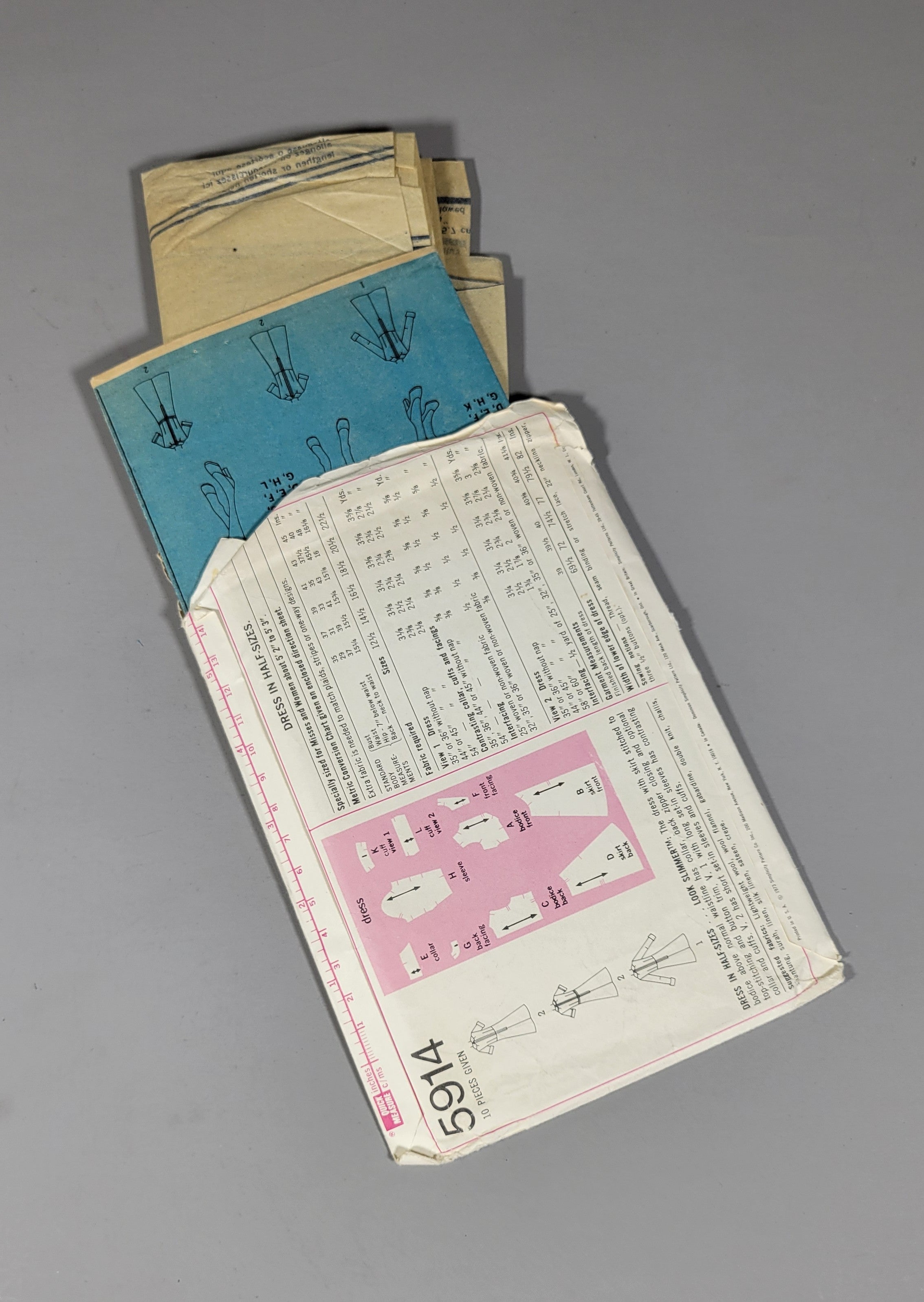 Simplicity 5914, ca 1973. Size 16 1/2 Bust 39.