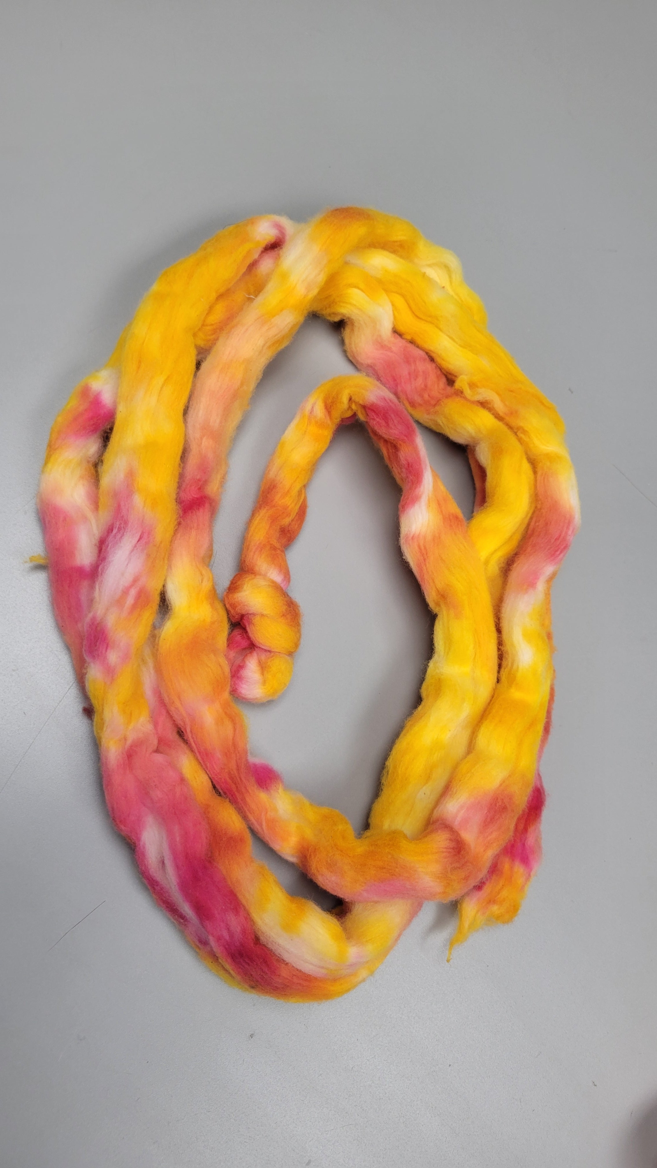 Cotton, 1/2 oz (0.5 ounce) Dyed Conventional Cotton Sliver, Small Batch Studio Dyed (Yellow Pink 7-25)