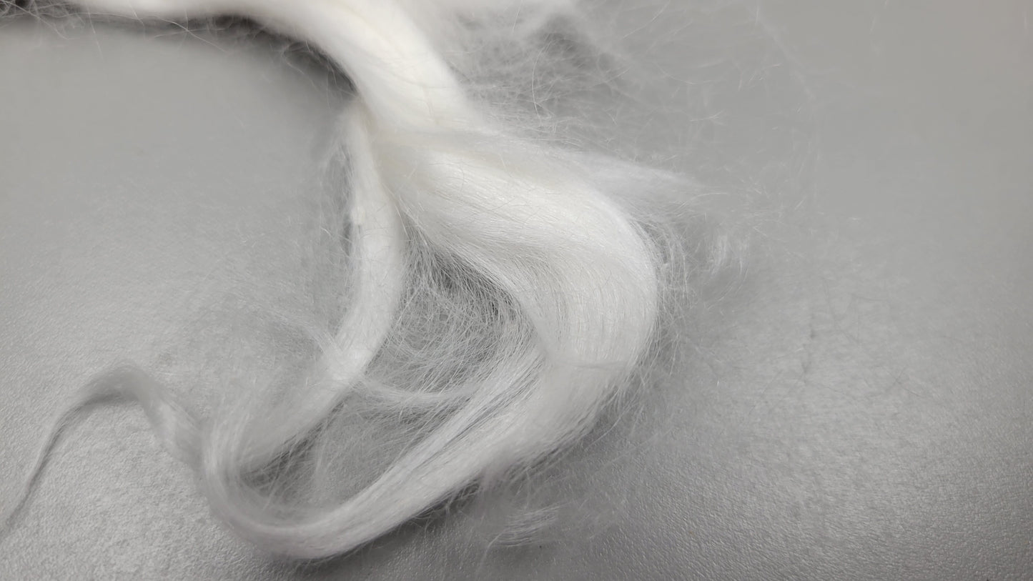 Pineapple Fiber (RCFs). 1 ounce. Combed Sliver.
