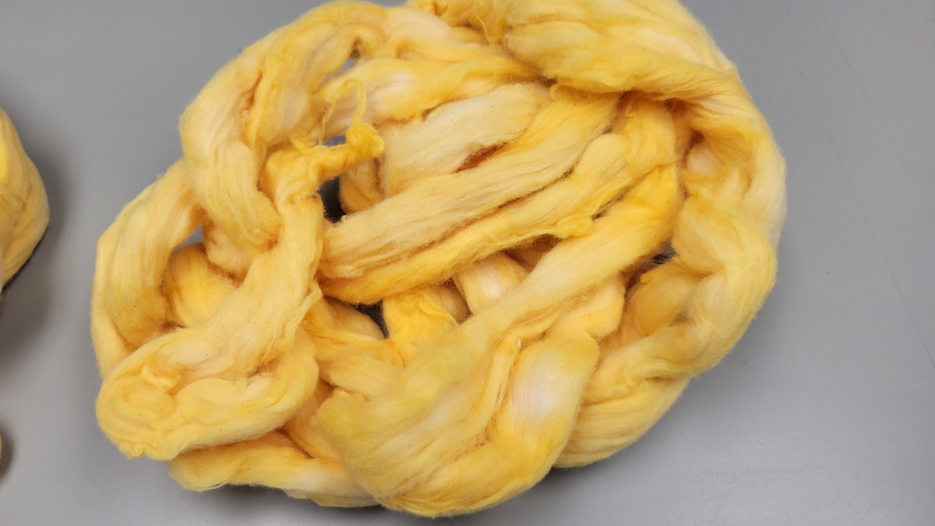 Cotton, 1/2 oz (0.5 ounce) Dyed Conventional Cotton Sliver, Small Batch Studio Dyed (Yellow 7-25)
