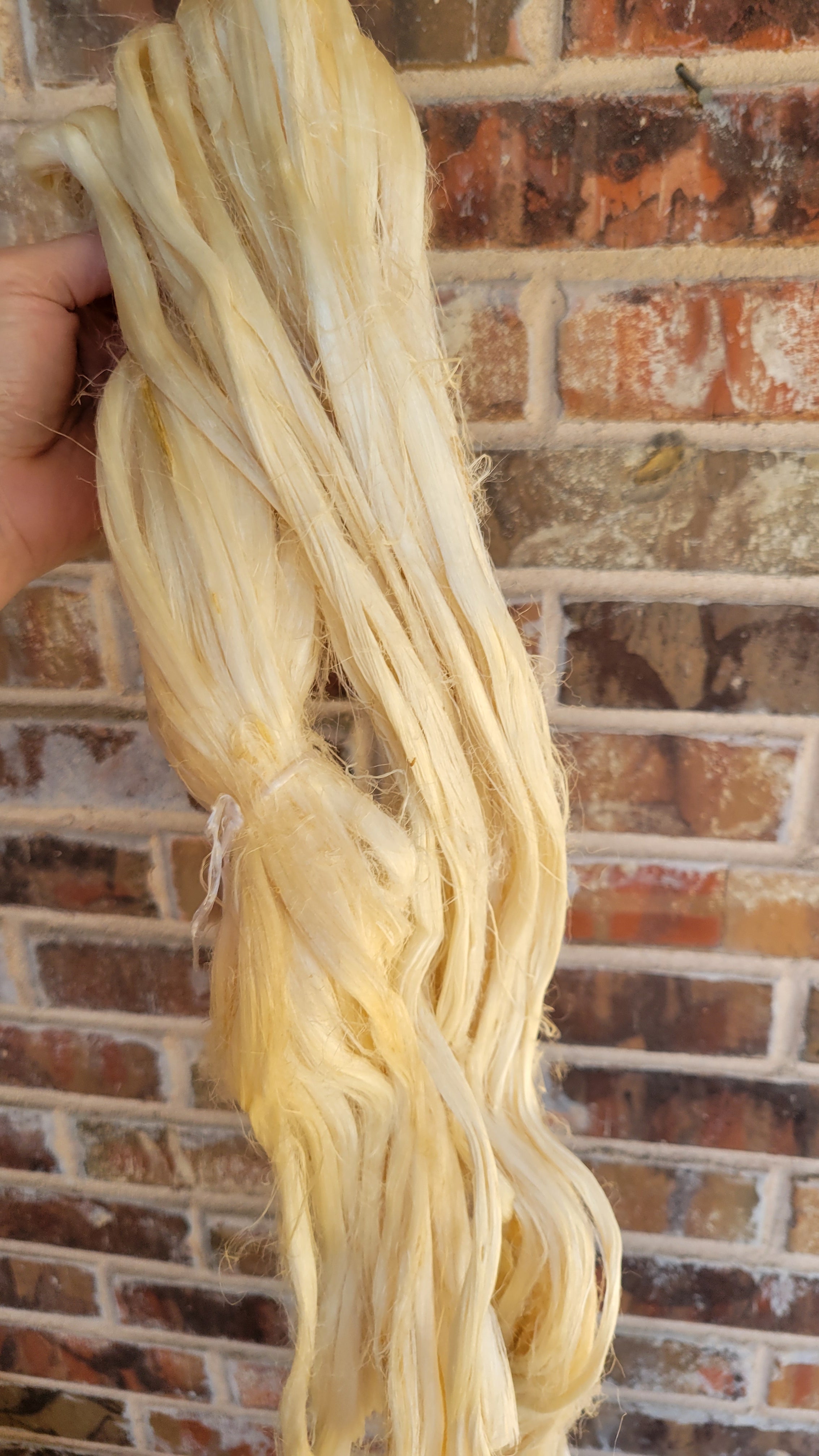 Pineapple Fiber Bundle, Semi-Combed. Sold by 1-ounce, Raw Vegetable Fiber.