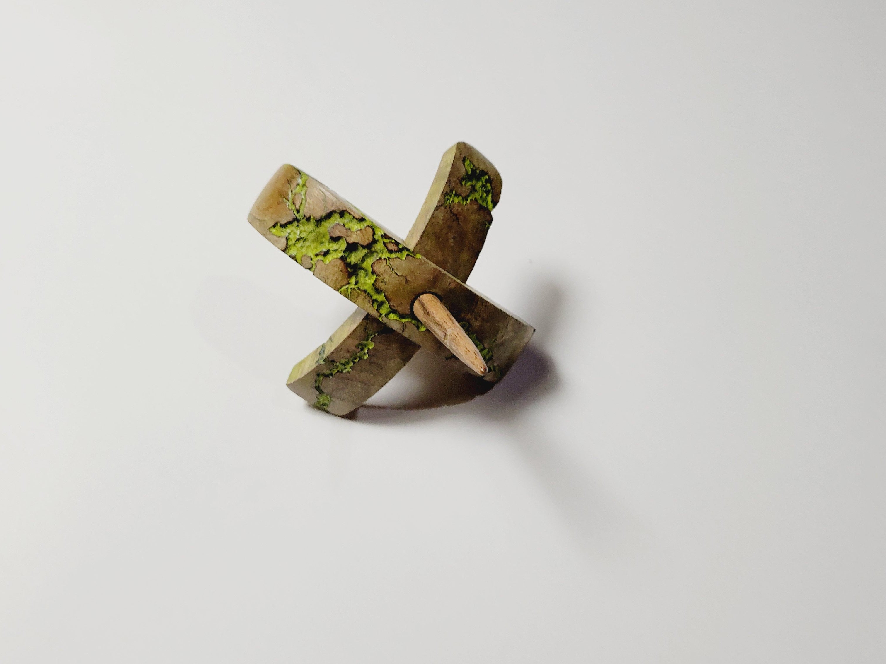 Spindle, Hand-Carved Bottom Whorl Style, Reclaimed Mango Wood (Small Lime Green Burl)