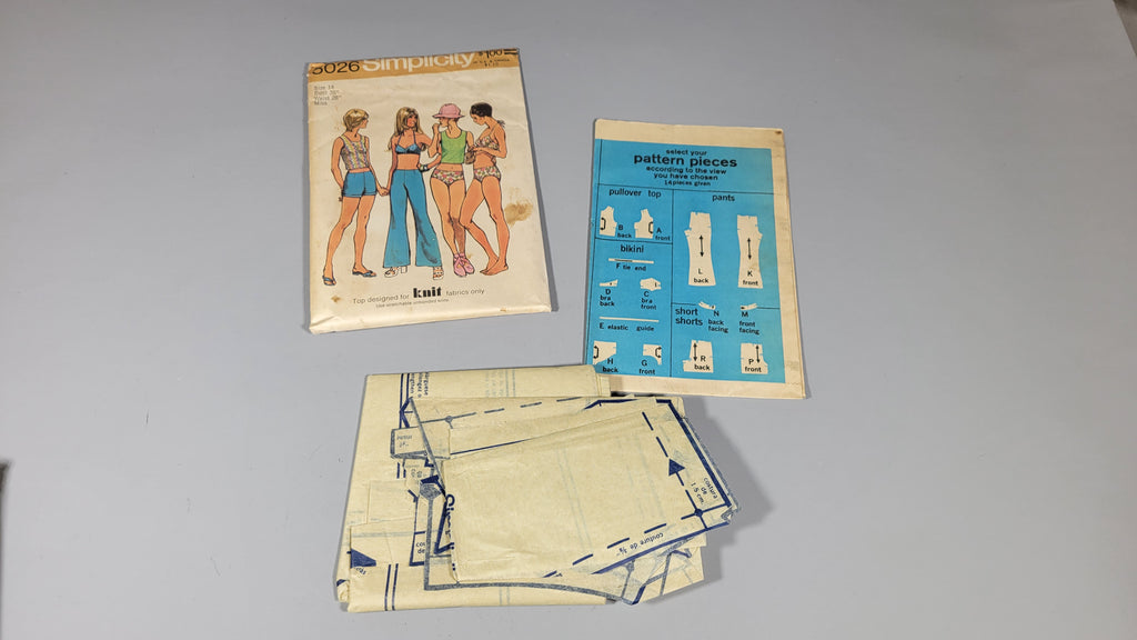 Simplicity 5026 Pattern, ca 1972, Size 14 Bust 36 Waist 28 Miss