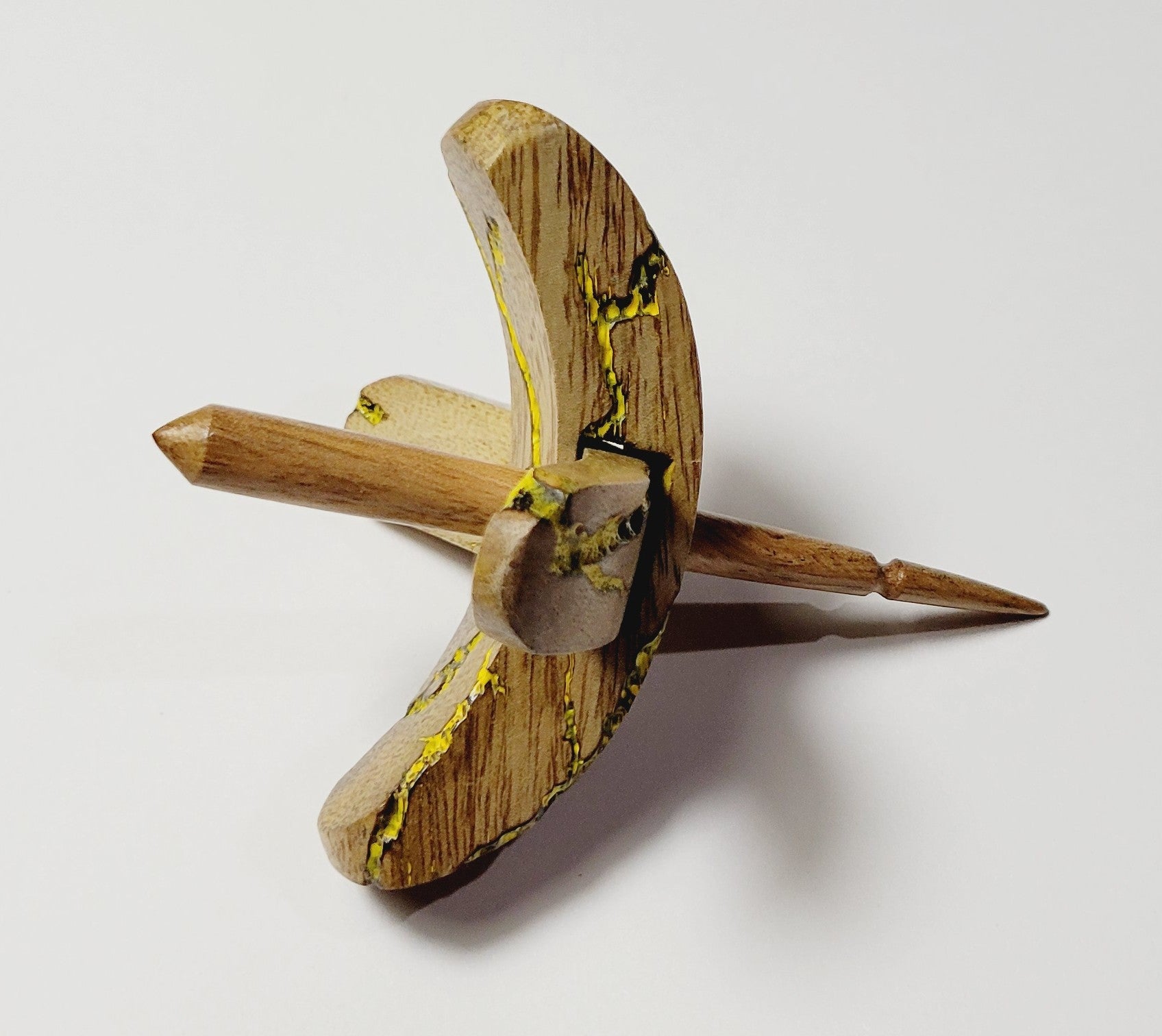 Spindle, Hand-Carved Turkish Style, Reclaimed Mango Wood (Small Yellow Burl)