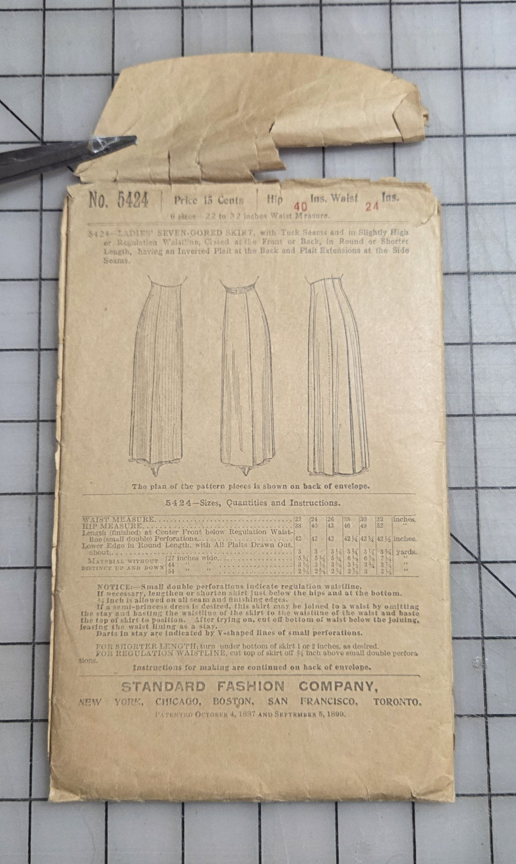 Standard Fashion 5424 Ladies Seven Gore Skirt Dress Pattern 1899 Unprinted