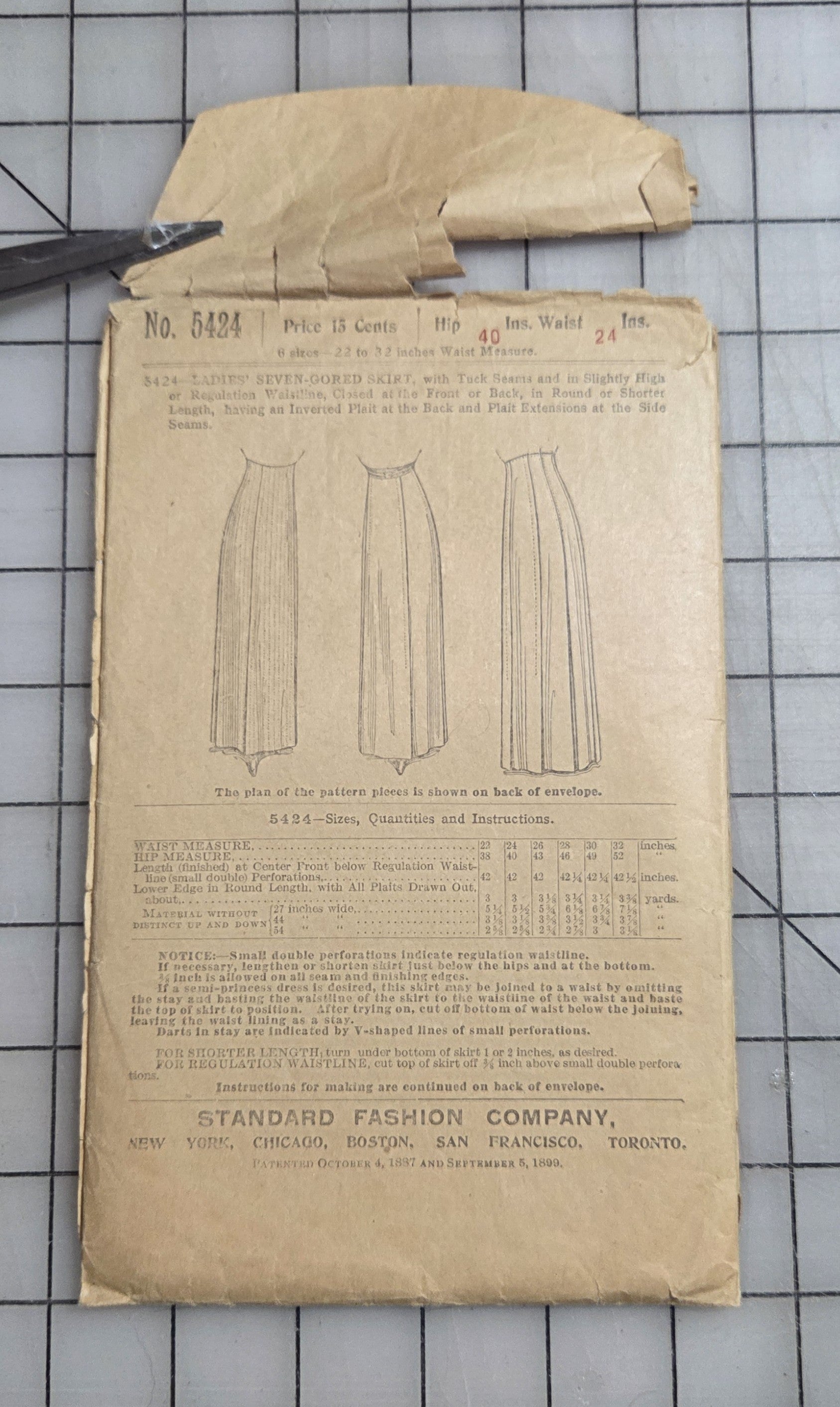 Standard Fashion 5424 Ladies Seven Gore Skirt Dress Pattern 1899 Unprinted