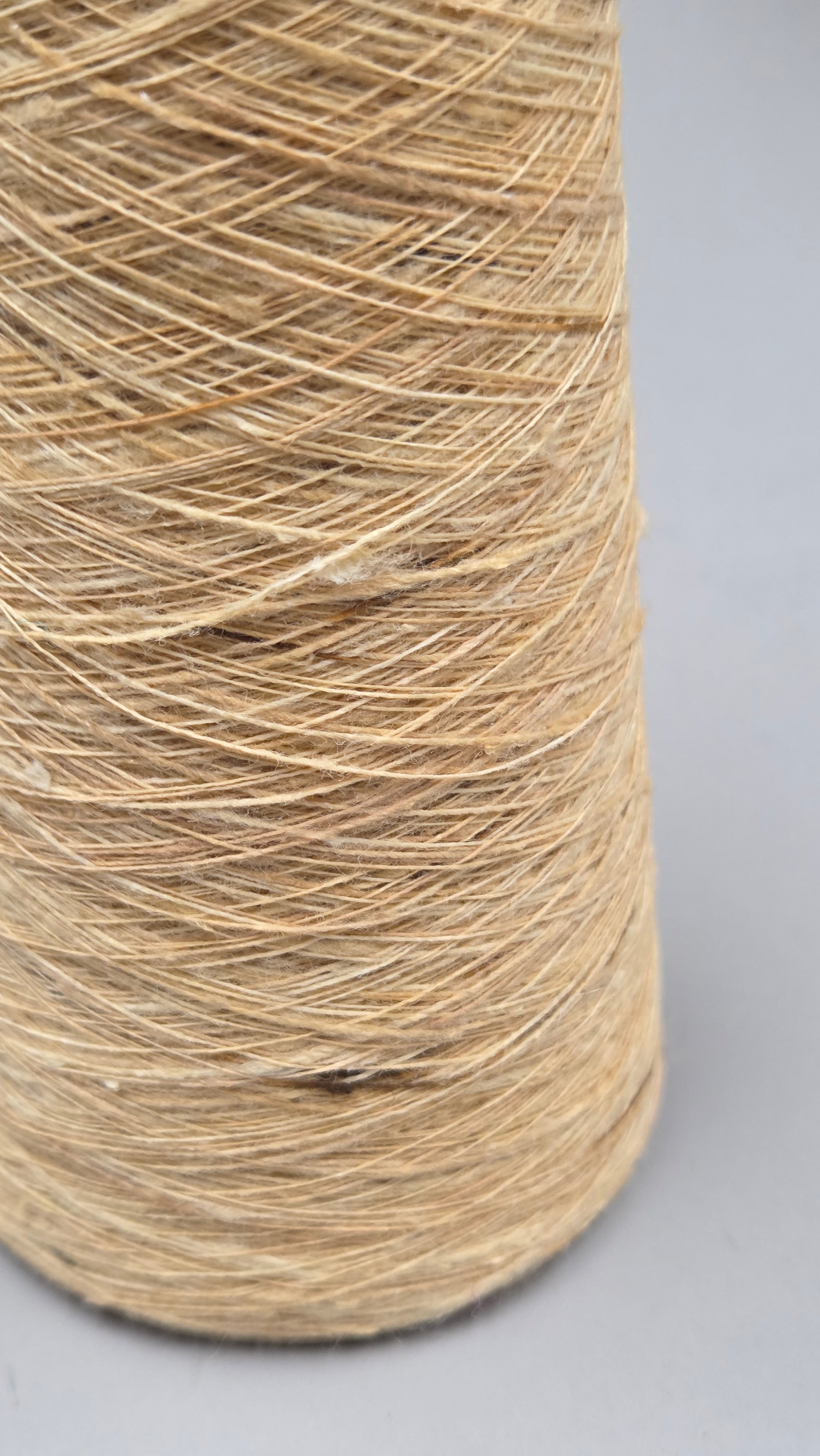 Ginger Root Plant + Cotton Yarn. 250 Yards. 40/1 - Single. Natural.