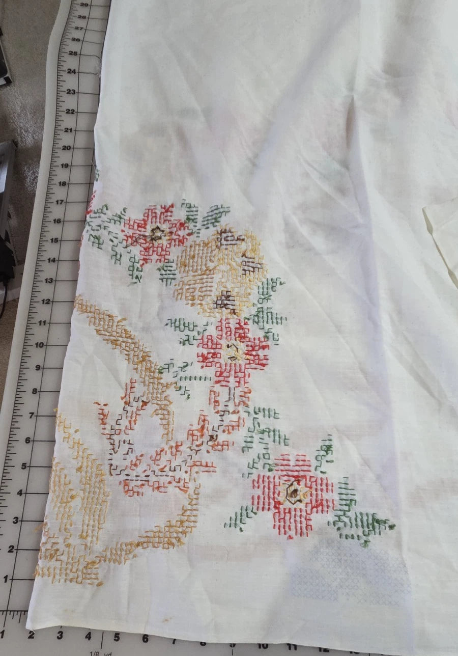 Unfinished Cross Stitched Panel 1980 Columbia Minerva Corp. Floral Vine No. 6832