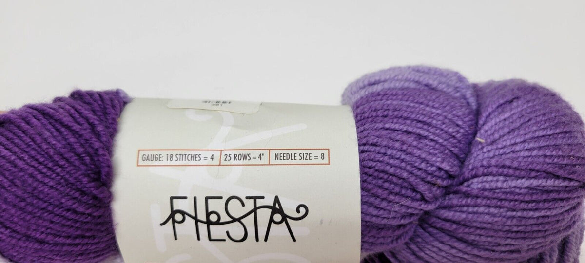 Extra fine Superwash Merino Wool Yarn 320 Yards. Purple Variegate Skein New