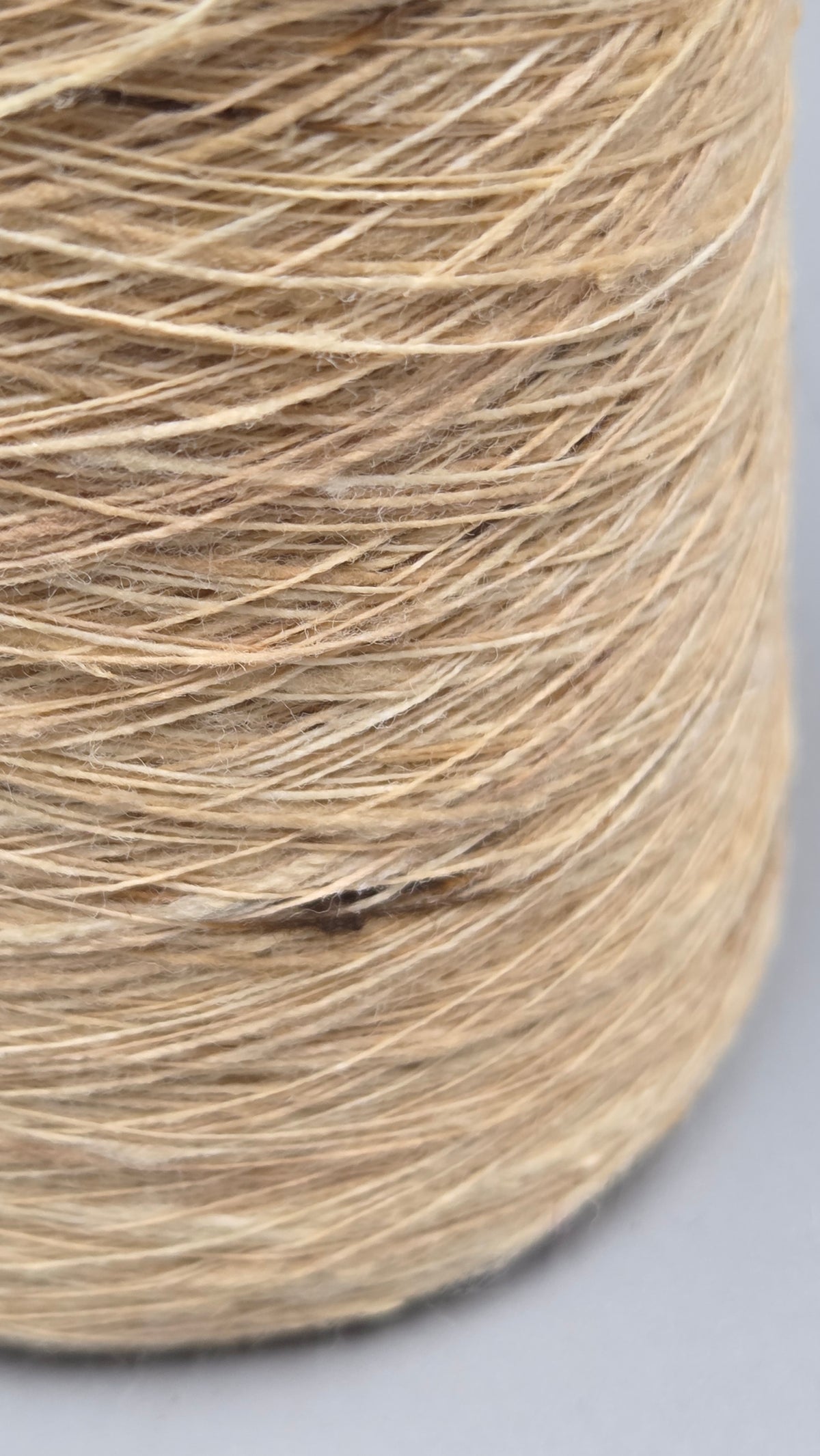 Ginger Root Plant + Cotton Yarn. 250 Yards. 40/1 - Single. Natural.