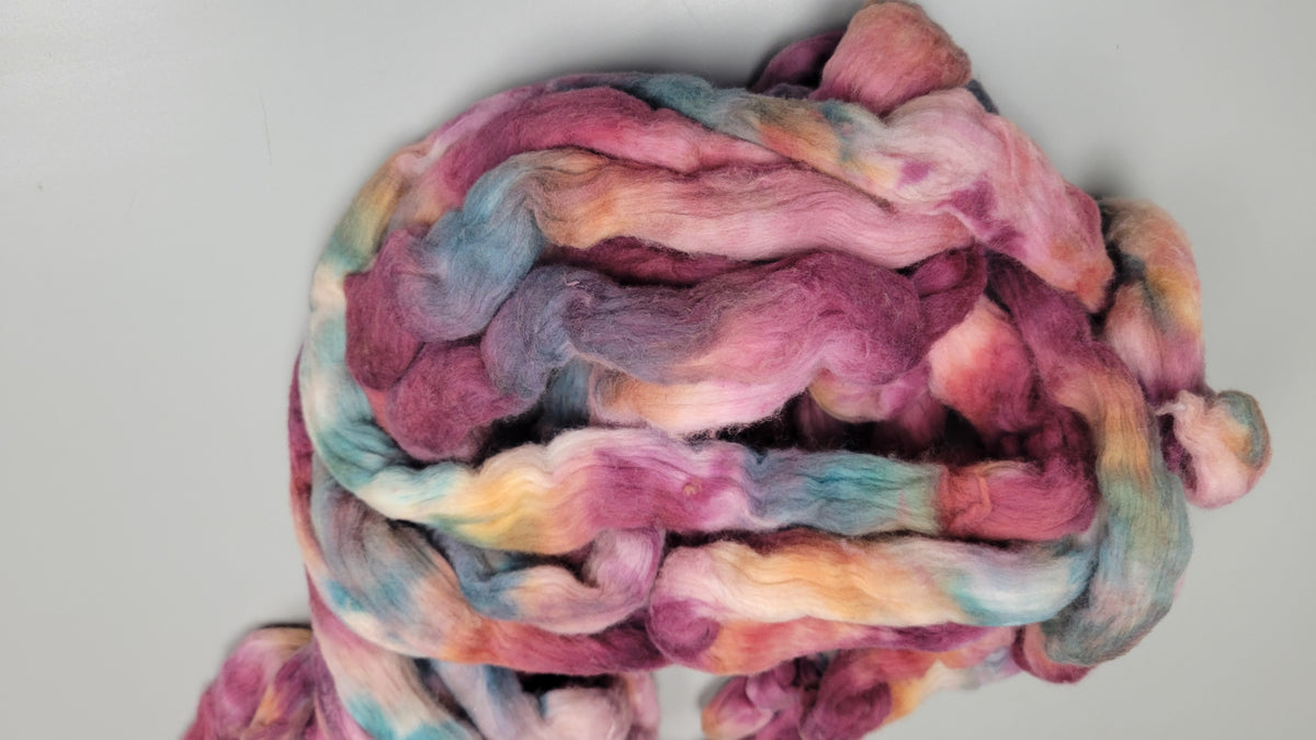 Cotton, 1/2 oz (0.5 ounce) Dyed Conventional Cotton Sliver, Small Batch Studio Dyed (Pink Green 7-25)