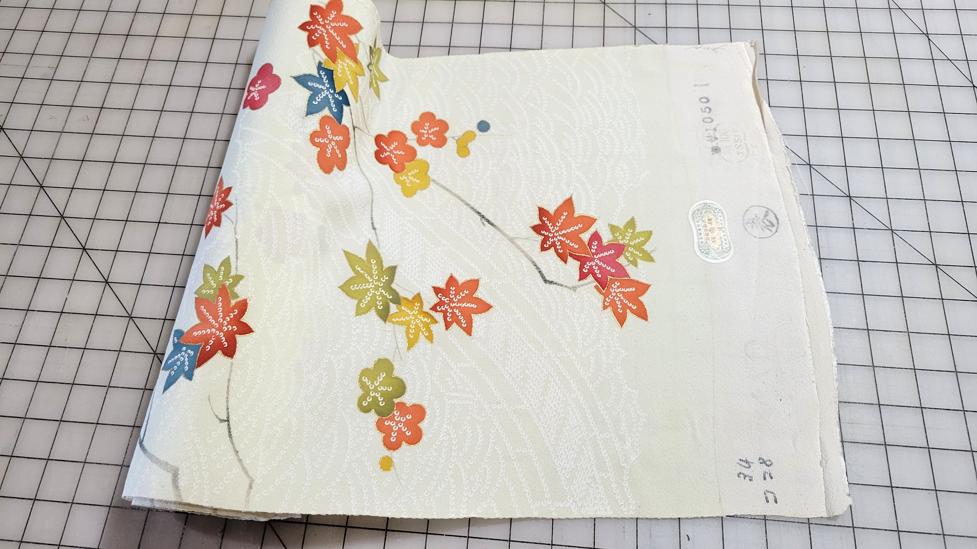 Roll Pre-War Japanese Textile Silk Fabric Kimono Floral Gold Stamp Yuki