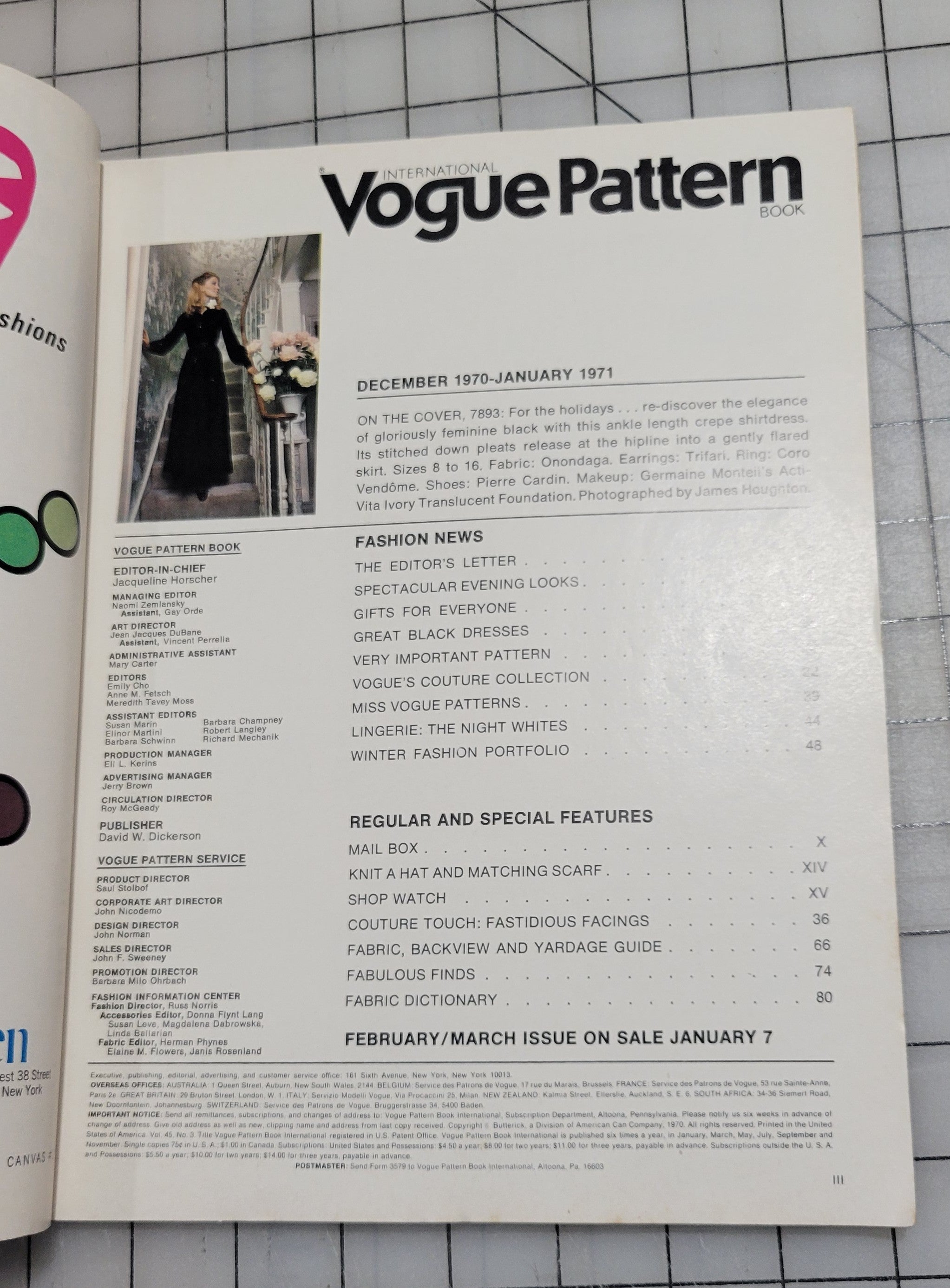 Vogue Pattern Book International Dec 1970 / Jan 1971 Fashion News Feature Dress