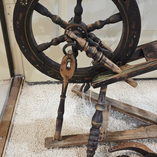 Hungarian Style Flax Spinning Wheel Antique 19th Century Hand Painted