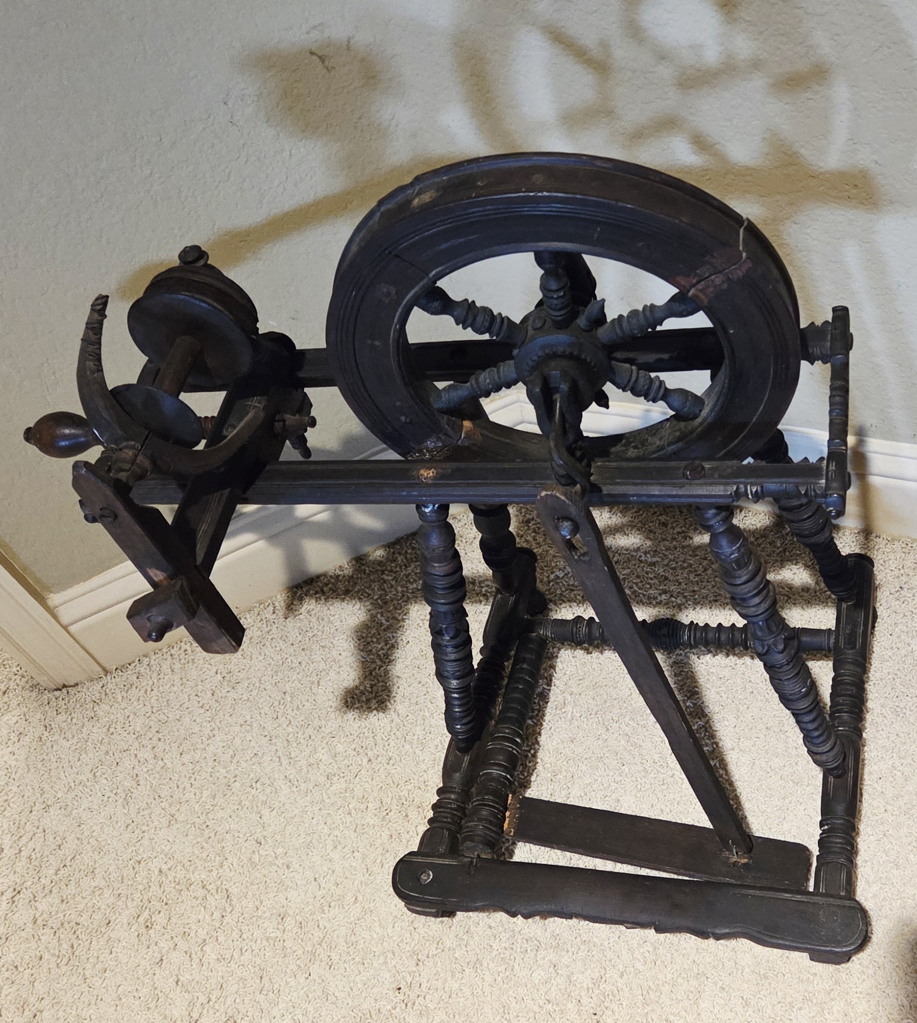 Antique Spinning Wheel 19th Century Small Castle Travel Style