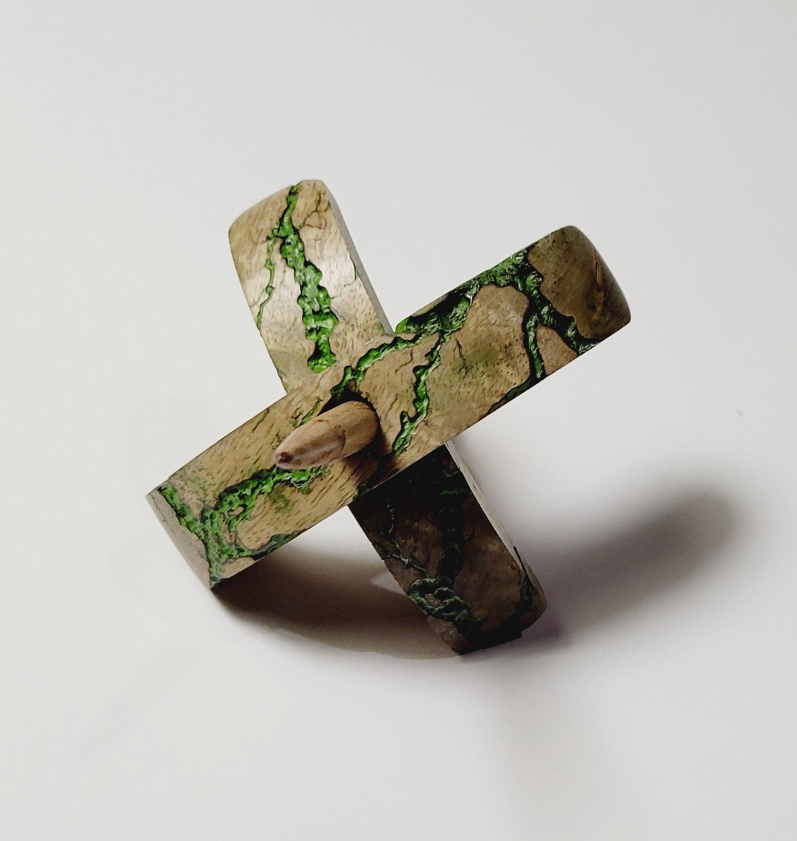 Spindle, Hand-Carved Turkish Style, Reclaimed Mango Wood (Small Green Burl)