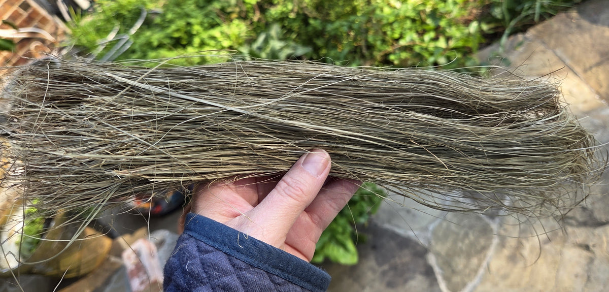 Palmyra Palm Plant (Stem) Fiber. Un-Combed. Raw Unfinished Bundles