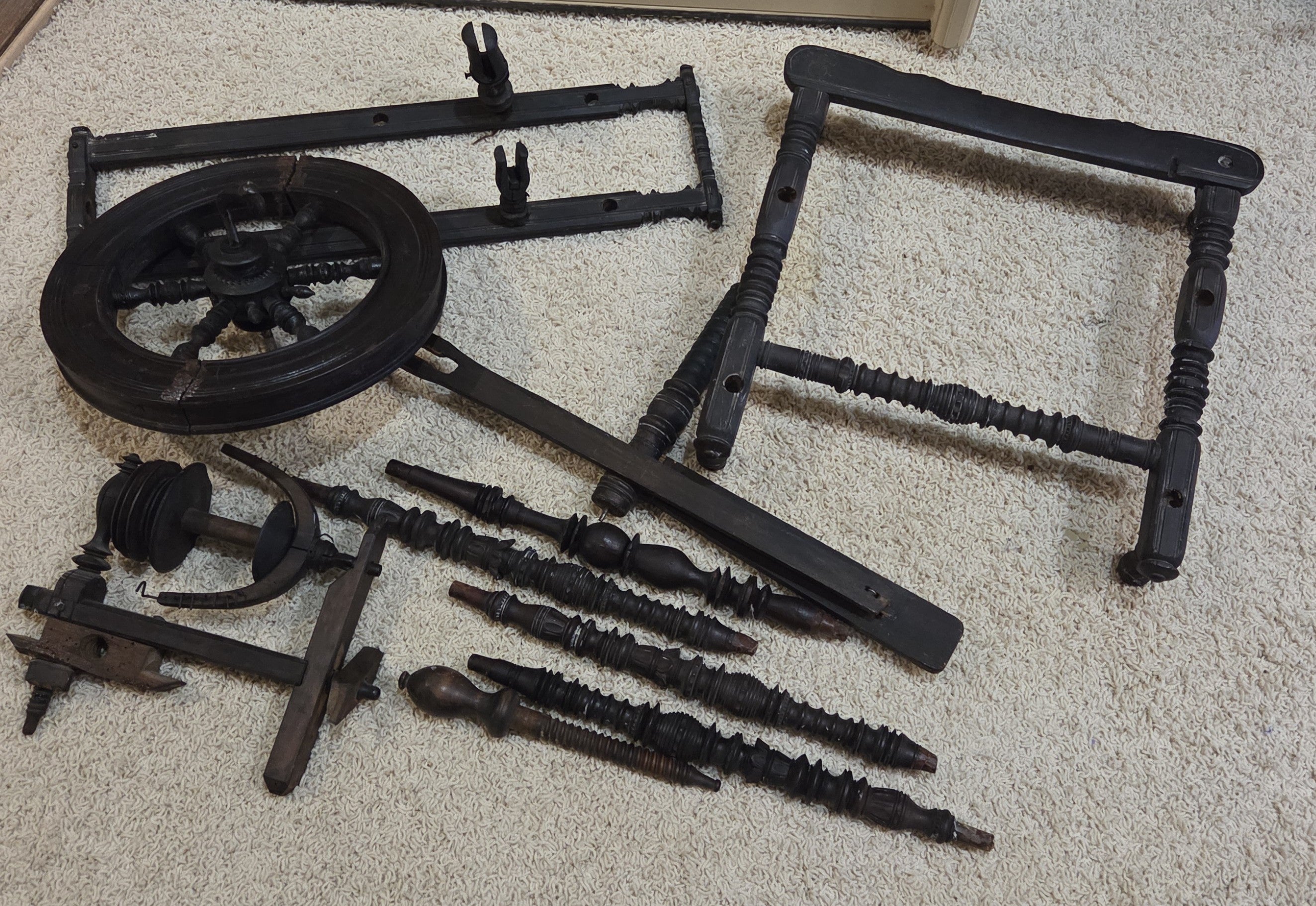 Antique Spinning Wheel 19th Century Small Castle Travel Style