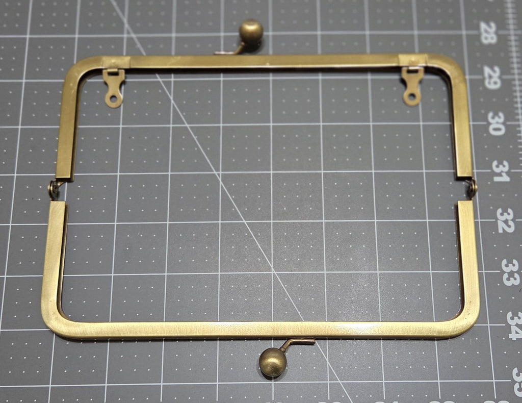 Purse Handle Antique Gold Kisslock Metal Frame With Chain Loops 2nds