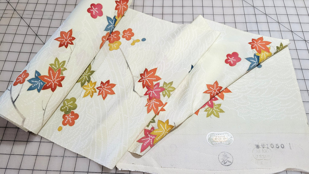 Roll Pre-War Japanese Textile Silk Fabric Kimono Floral Gold Stamp Yuki