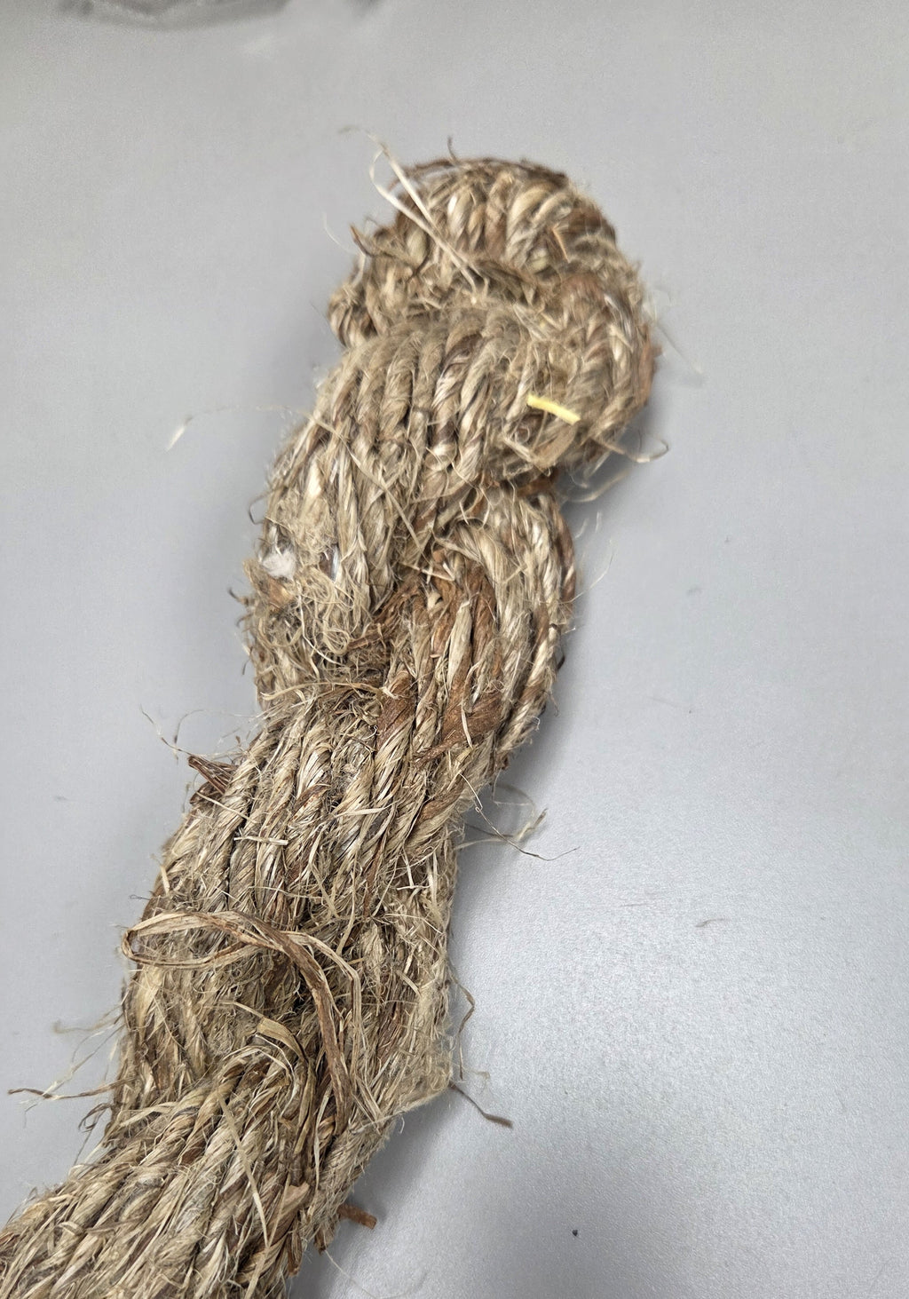 Kenaf Fiber Cordage Yarn Skein 3.5 ounce. Bast Fiber Natural.