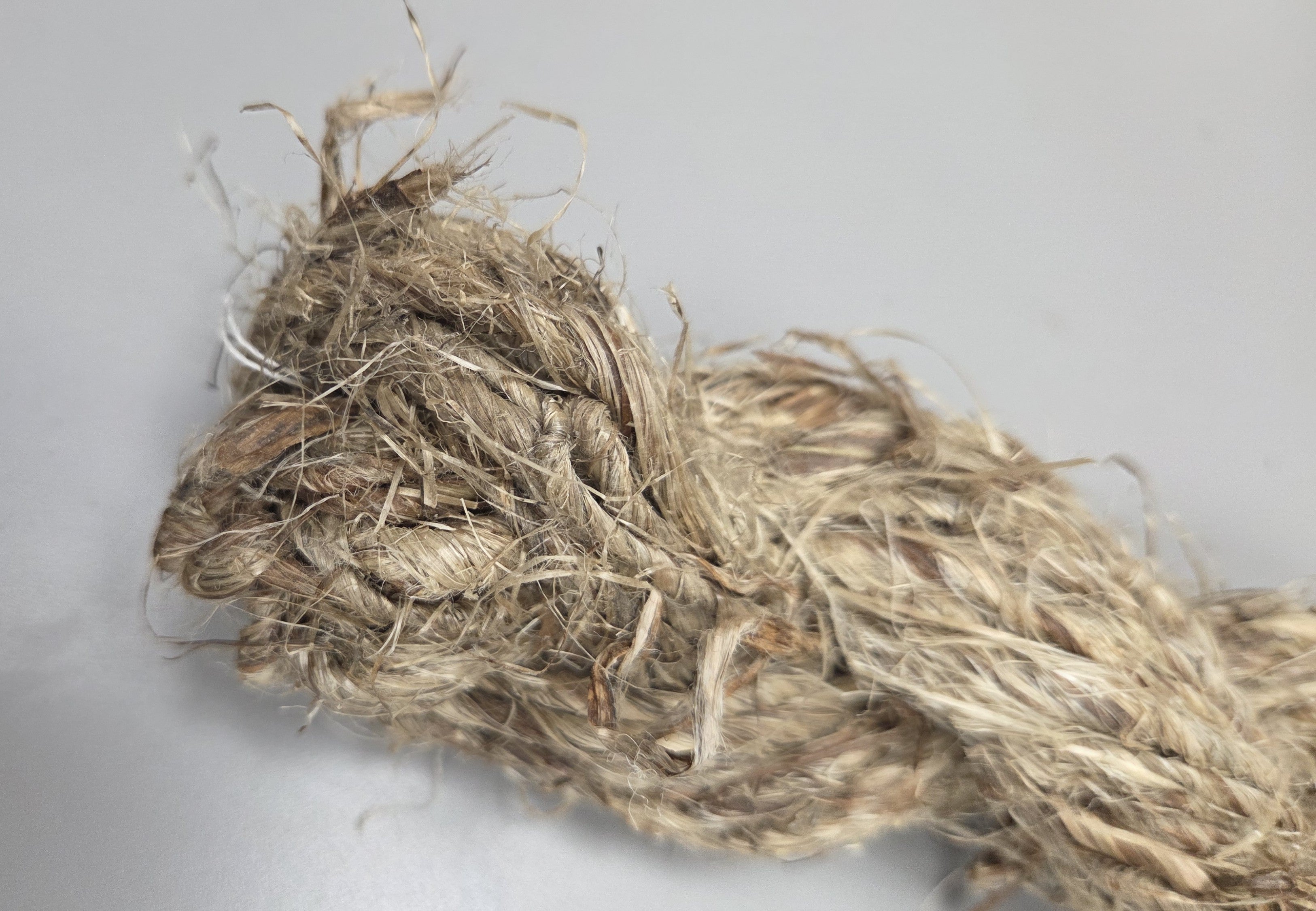 Kenaf Fiber Cordage Yarn Skein 3.5 ounce. Bast Fiber Natural.