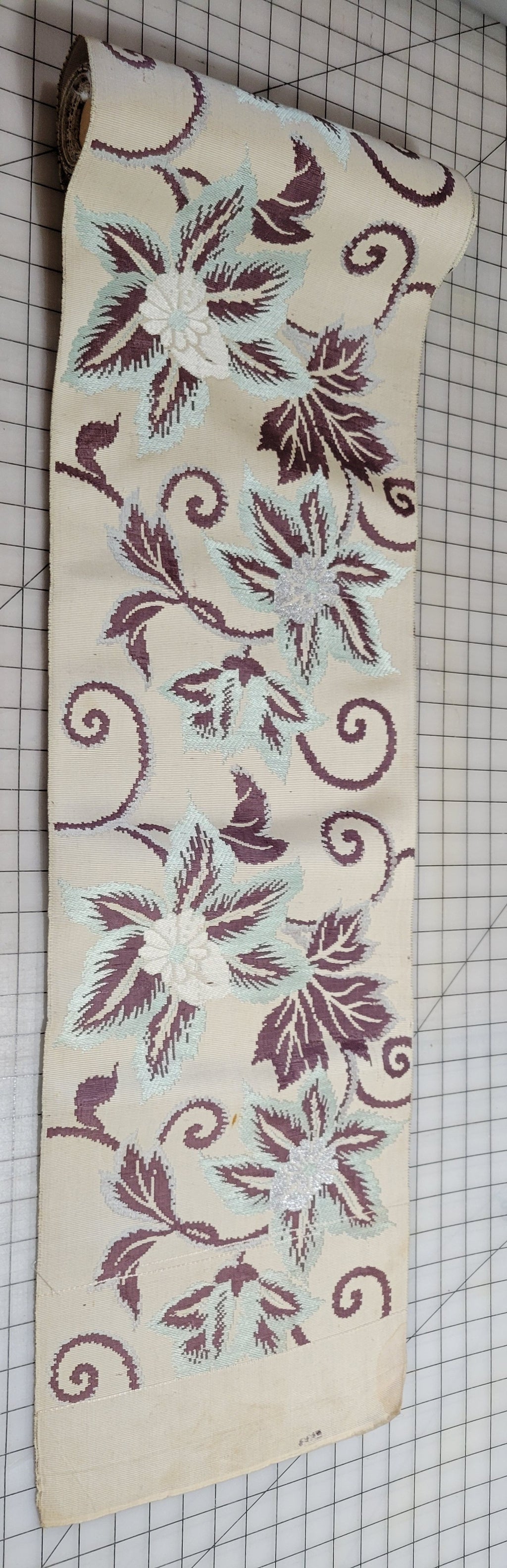Roll Pre-War Japanese Textile Silk Fabric Kimono Floral Silver Stamp Yuki