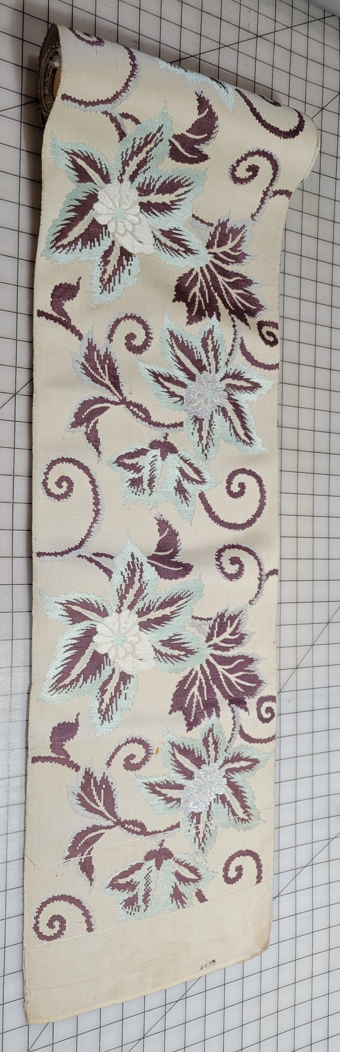 Roll Pre-War Japanese Textile Silk Fabric Kimono Floral Silver Stamp Yuki