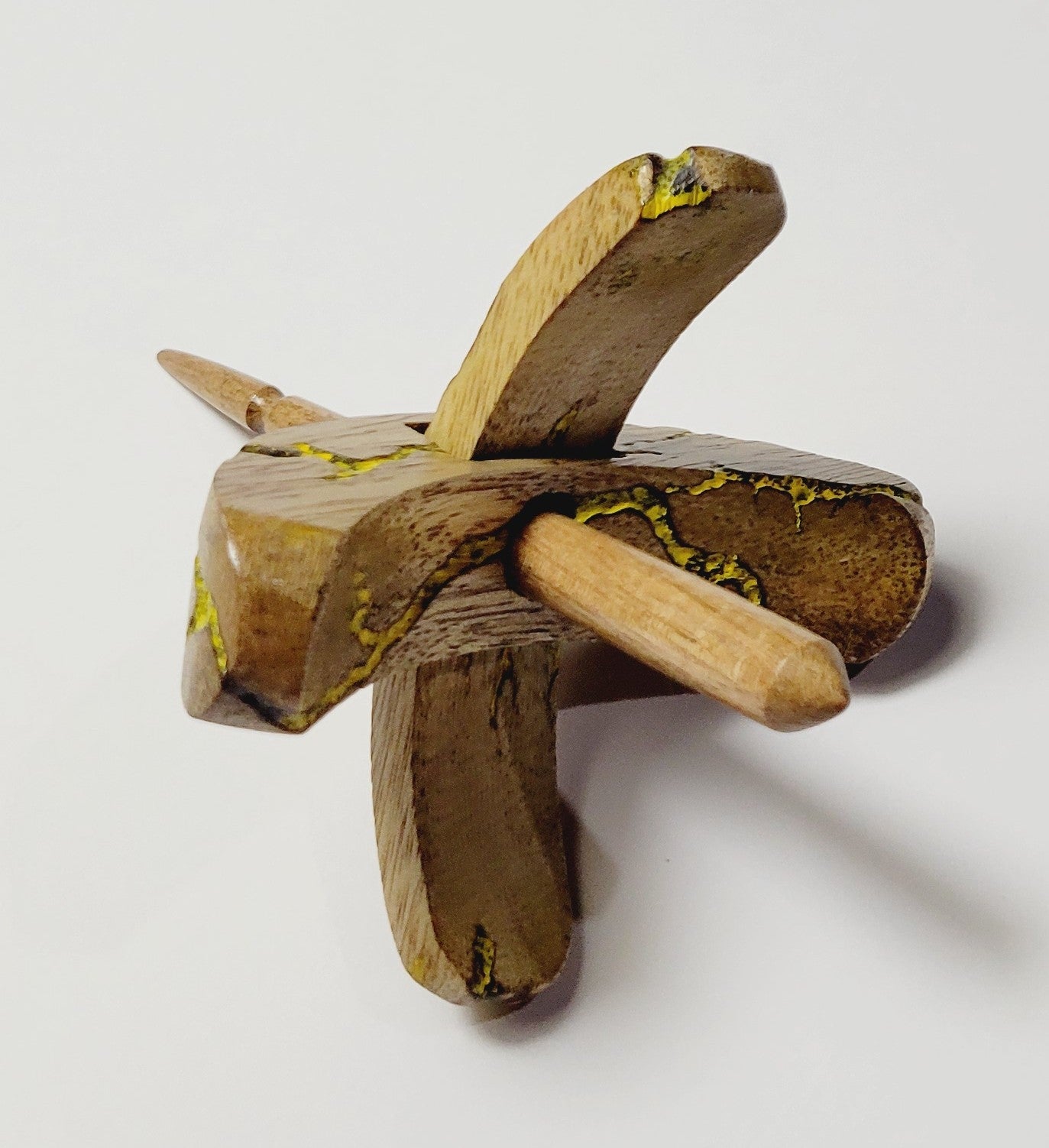 Spindle, Hand-Carved Turkish Style, Reclaimed Mango Wood (Small Yellow Burl)