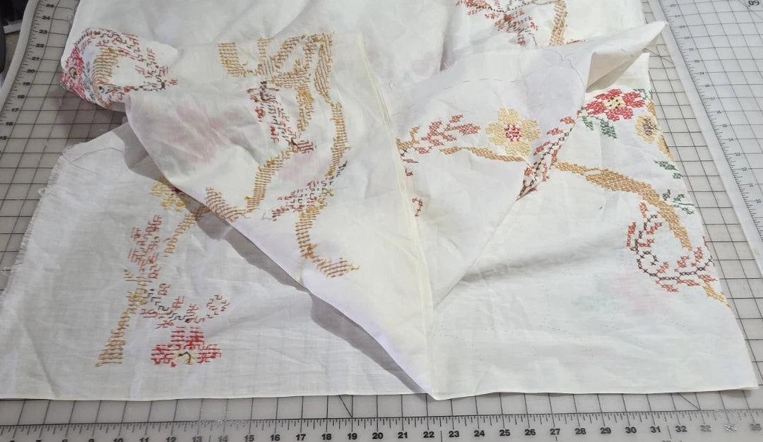 Unfinished Cross Stitched Panel 1980 Columbia Minerva Corp. Floral Vine No. 6832