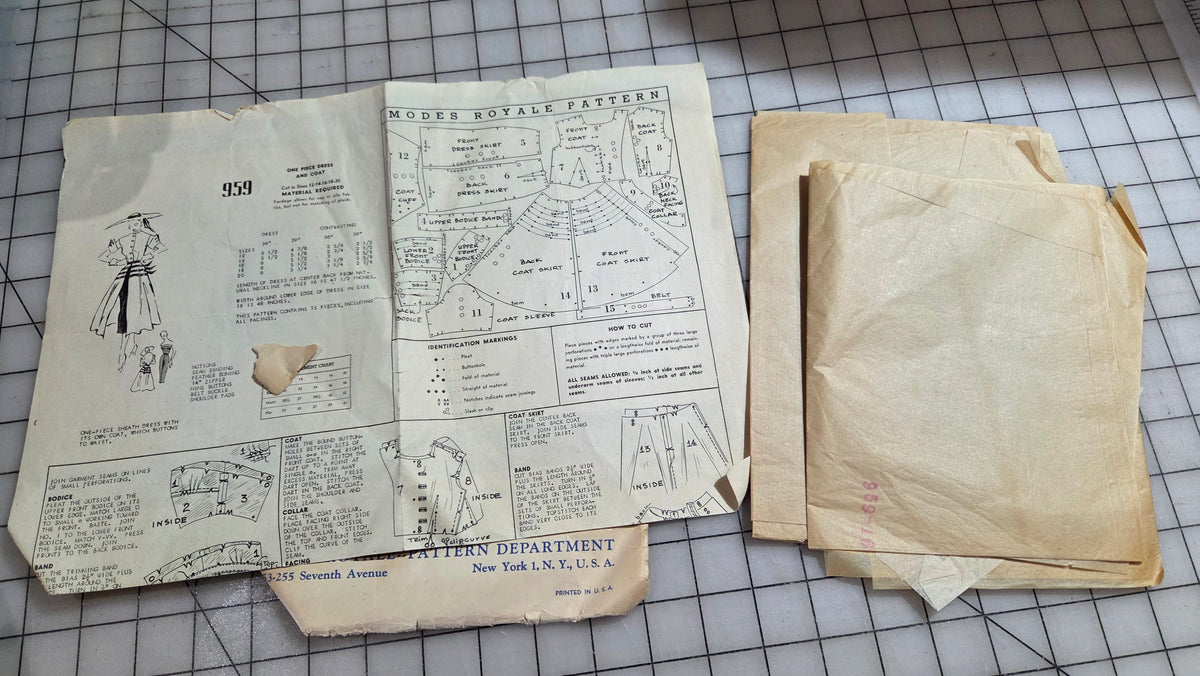 Modes Royale Pattern Department New York #959 Size 16 One Piece Dress Coat 1940s
