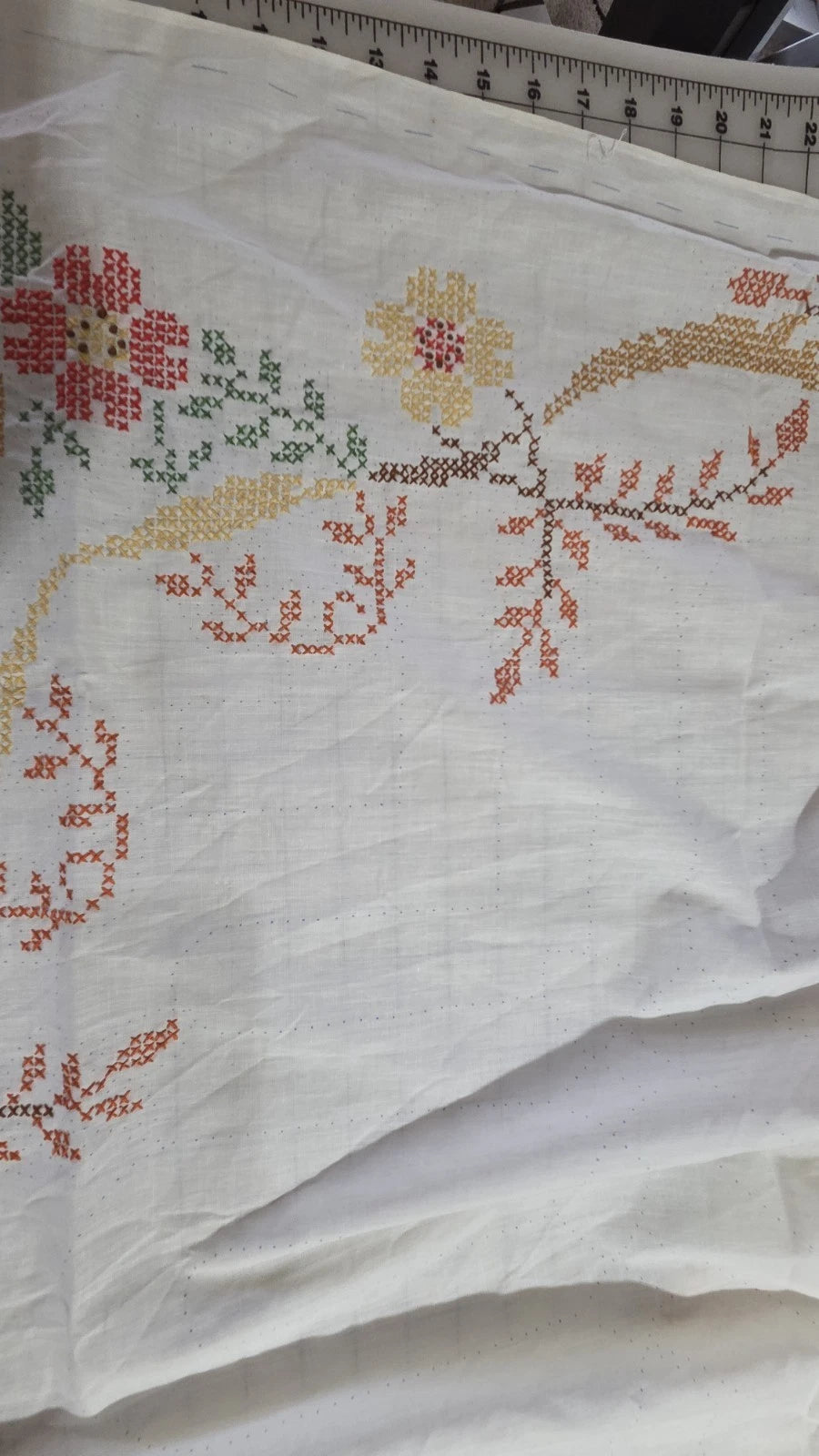 Unfinished Cross Stitched Panel 1980 Columbia Minerva Corp. Floral Vine No. 6832