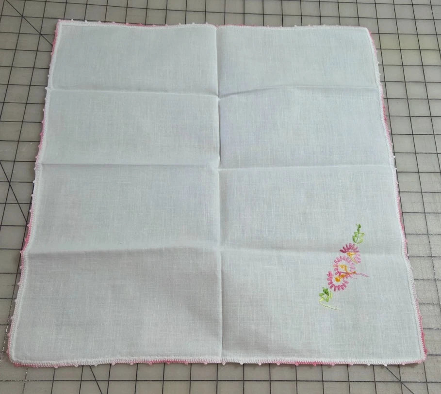 Set 4 Vintage Flowers Hand-Stitched Linen Set Napkins Pink Green
