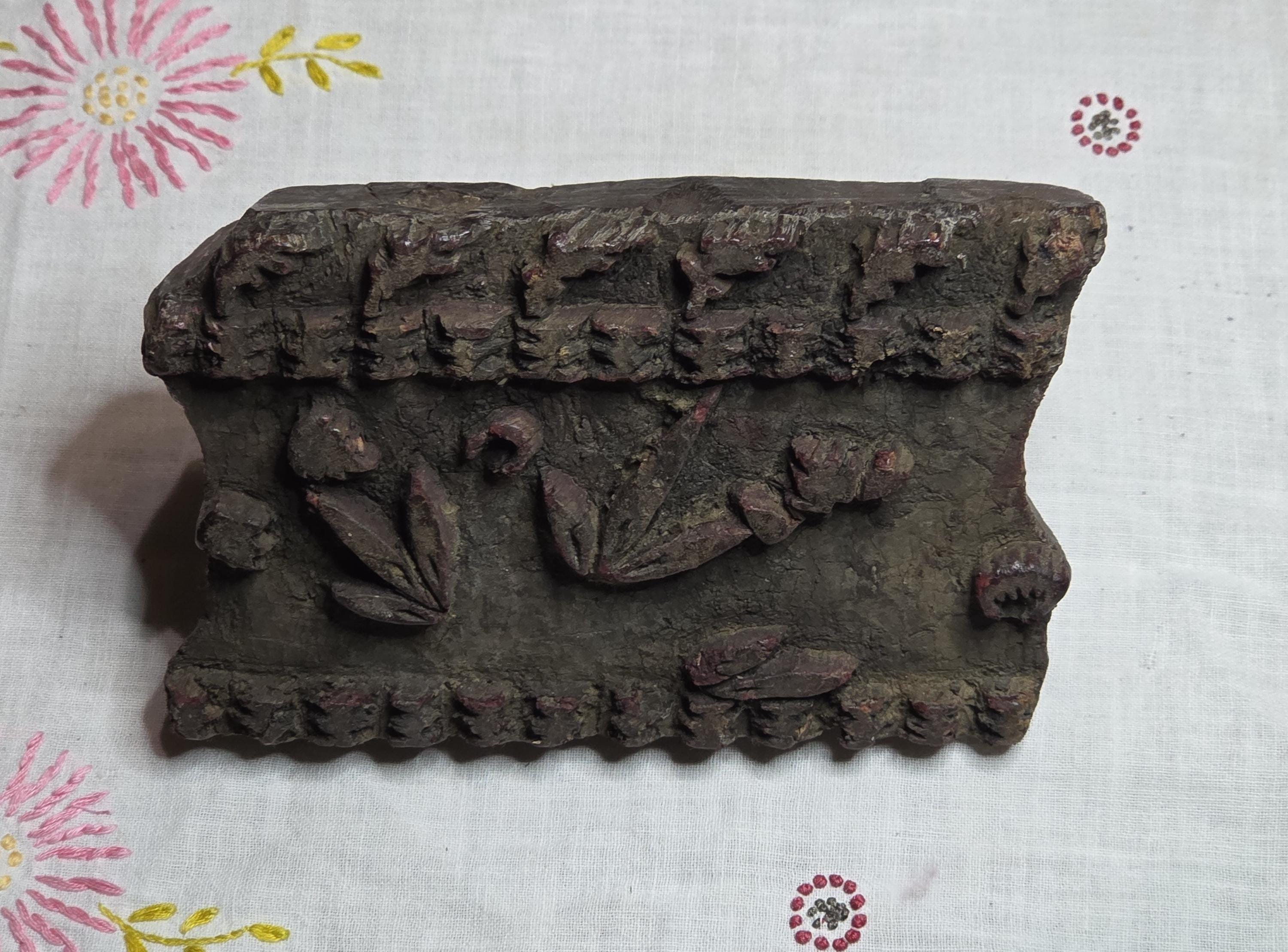 Wood Block Vintage Ink Stamping Hand Carved (medium block) Flower Border