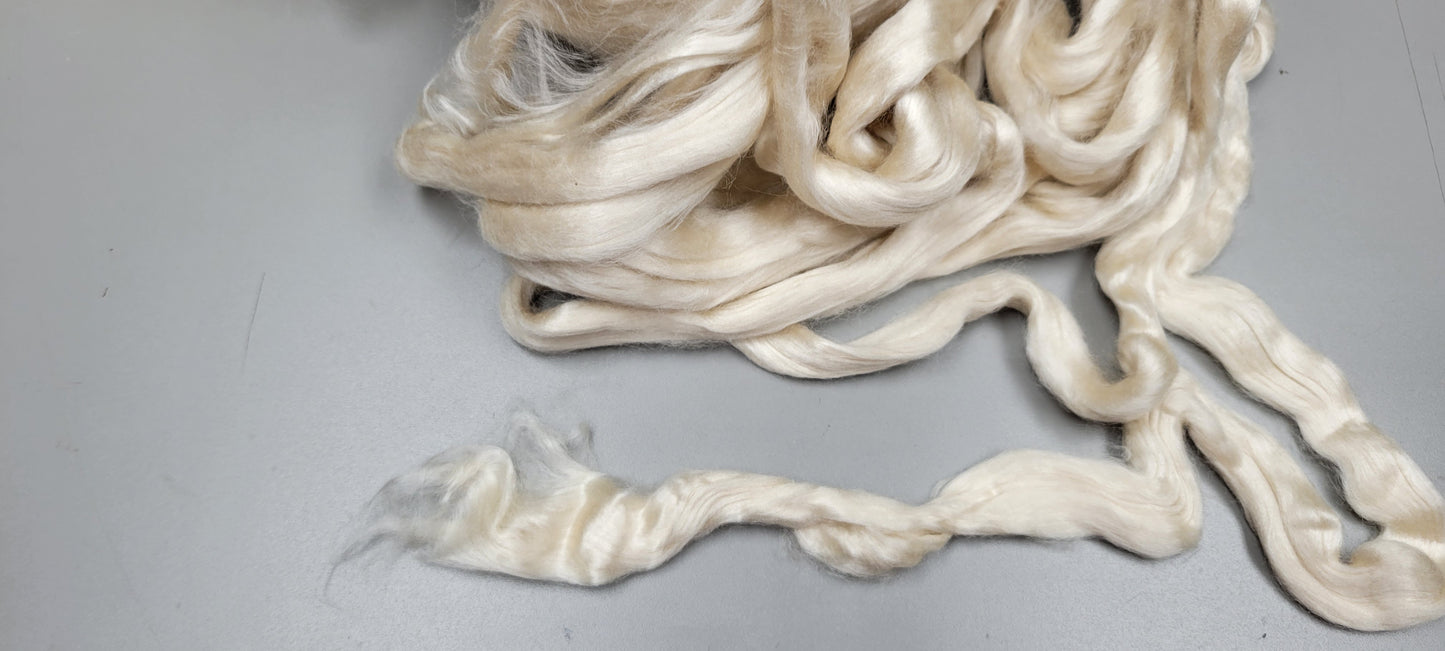 Ginger Fiber (RCFs). 1 ounce. Combed Sliver.
